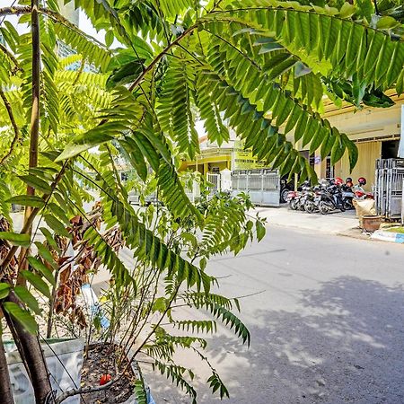 فندق Spot On 91716 Kost Yy Syariah Mojokerto المظهر الخارجي الصورة